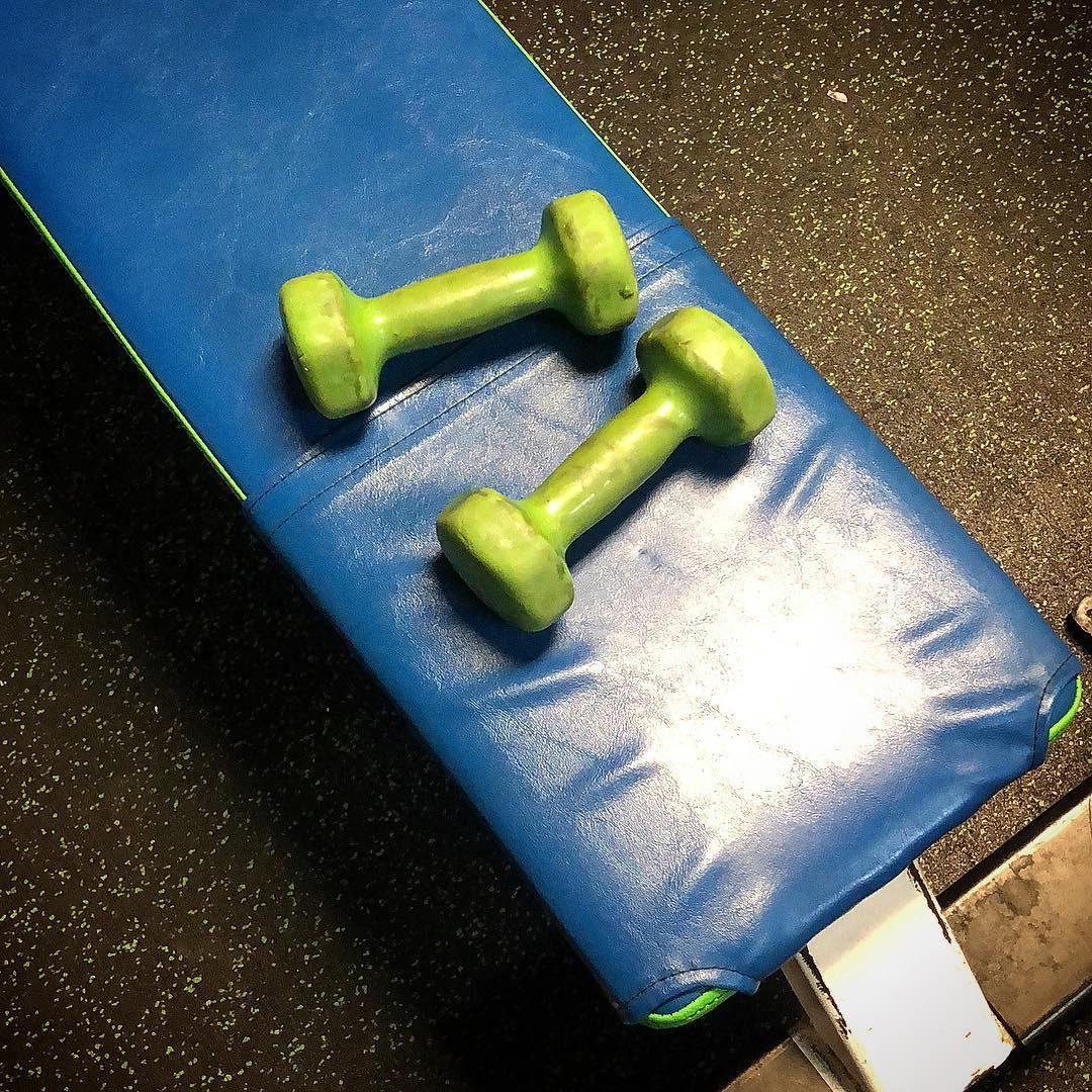 Free weights and dumbbells